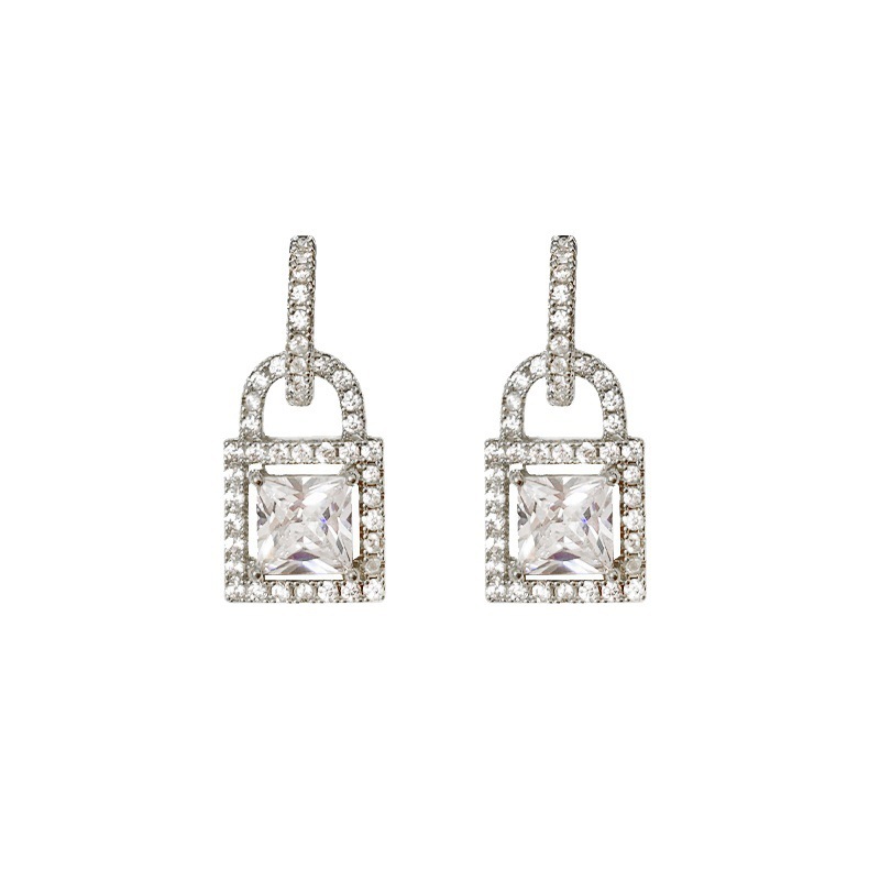 Golden Plated Simple Style Stud Earrings For Women With Zircon Inlay And Bezel Setting Lock 5