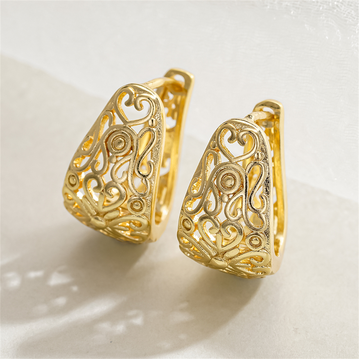 Handmade Geometric Copper Earrings For Women With 0.03µm KC Golden Water Plating, Elegant Drop Earrings