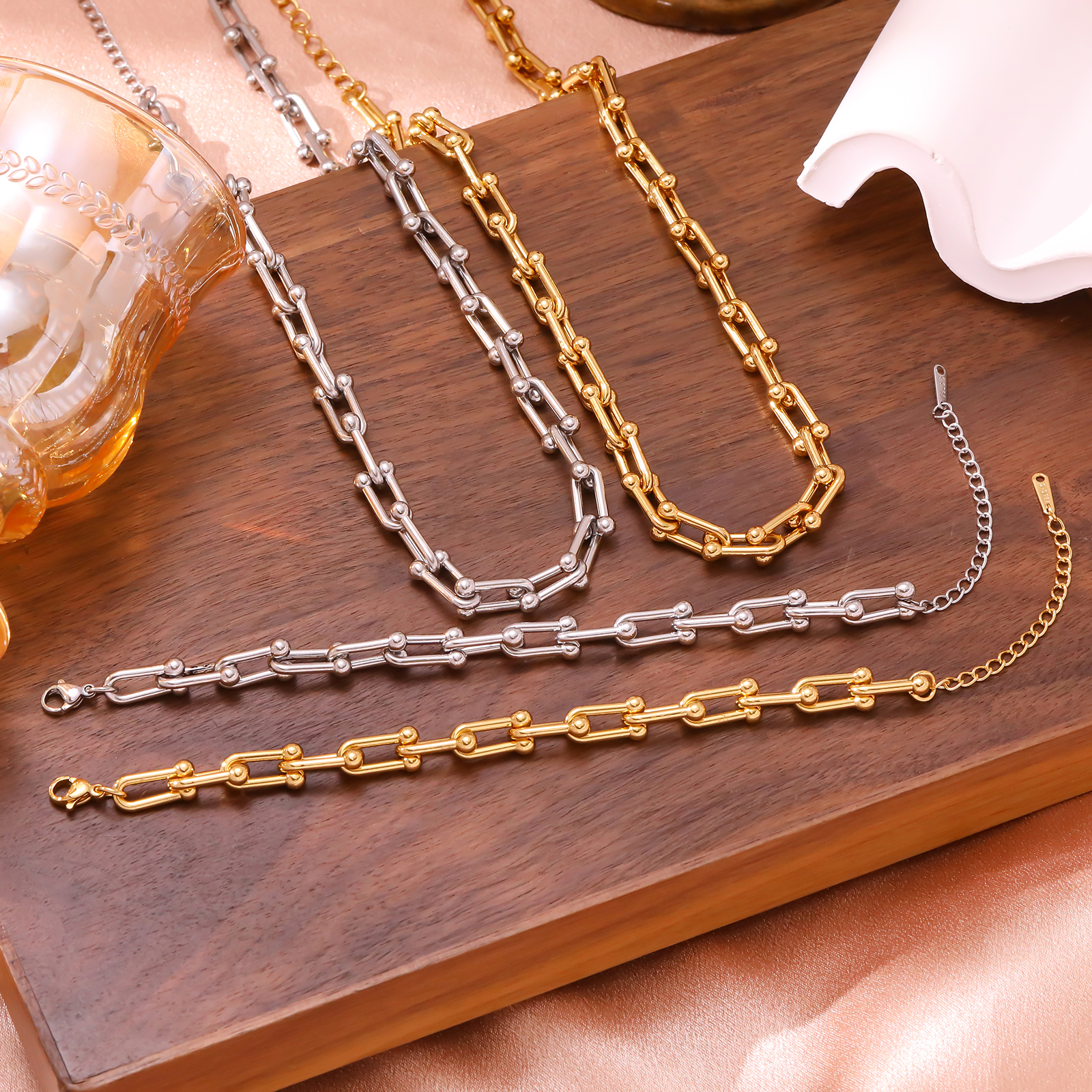 Handmade Letter Necklace For Women With 18K Real Gold Plated 316 Stainless Steel And PVD Coated Paperclip Chain