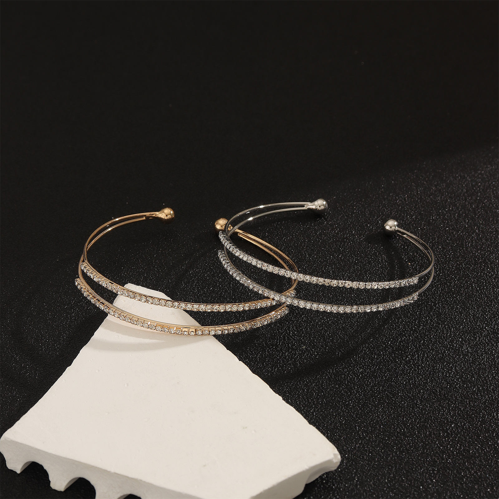 Handmade Lines Bangle For Women In Copper With Golden Plated Water Plating And Rhinestone Inlay 2