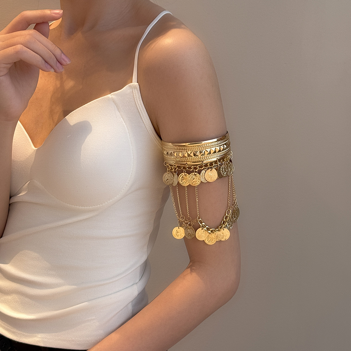Handmade Round Iron Wristband With Copper Chain Material For Women