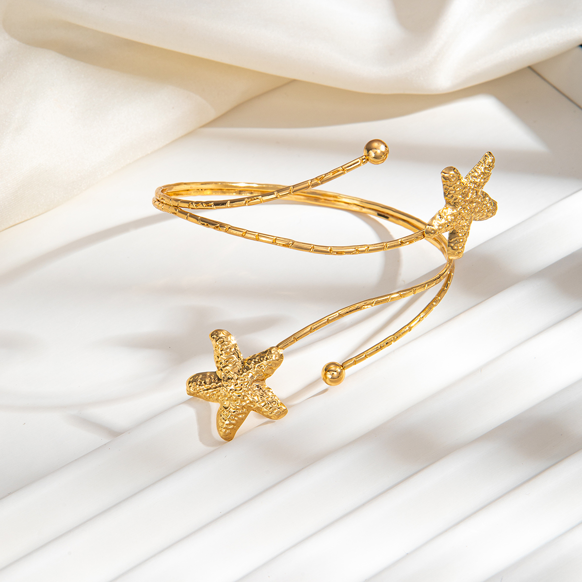 Handmade Starfish Wristband For Women With Copper Chain Material, Elegant Iron Design 3