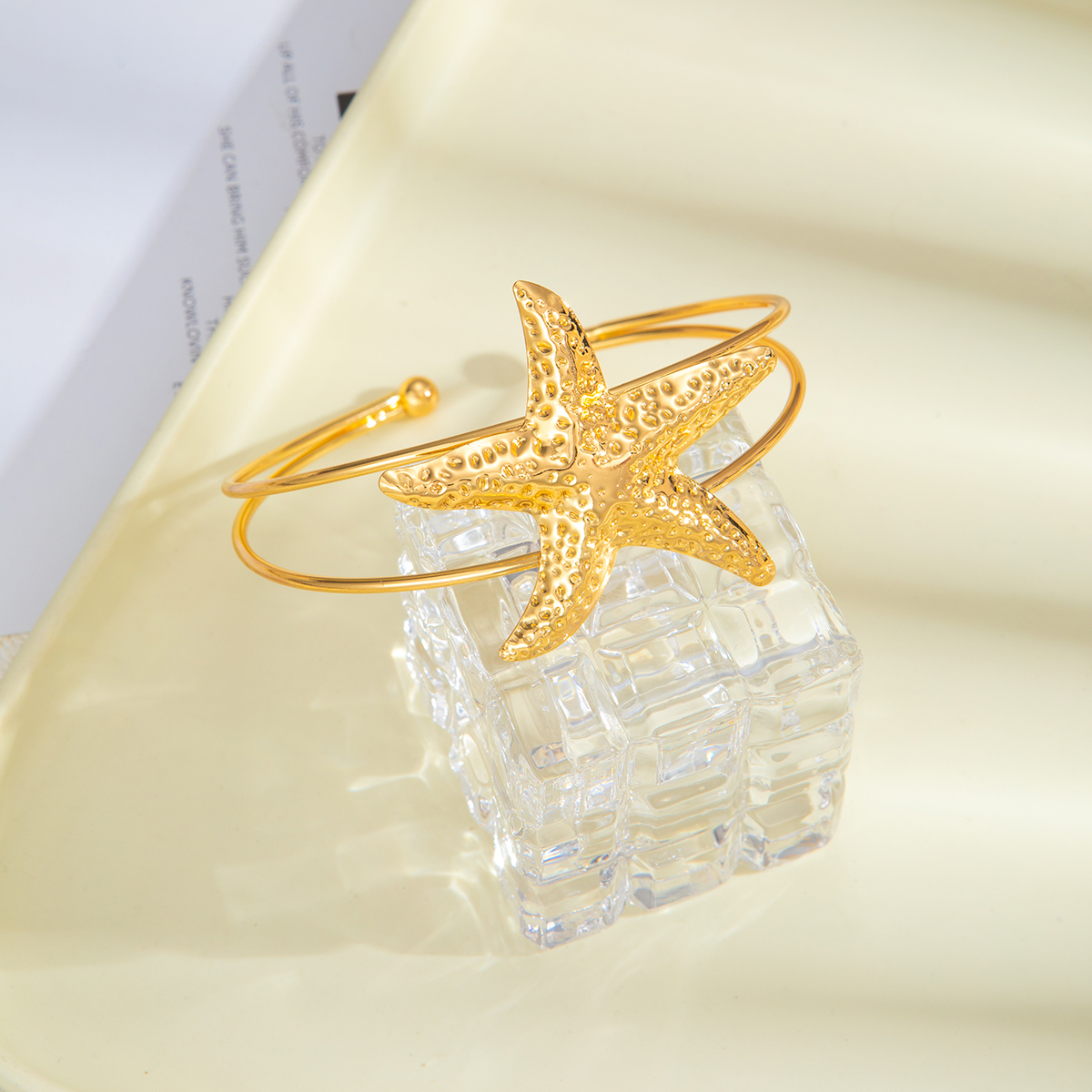 Handmade Starfish Wristband For Women Featuring Copper Chain Material And Iron Craft 3