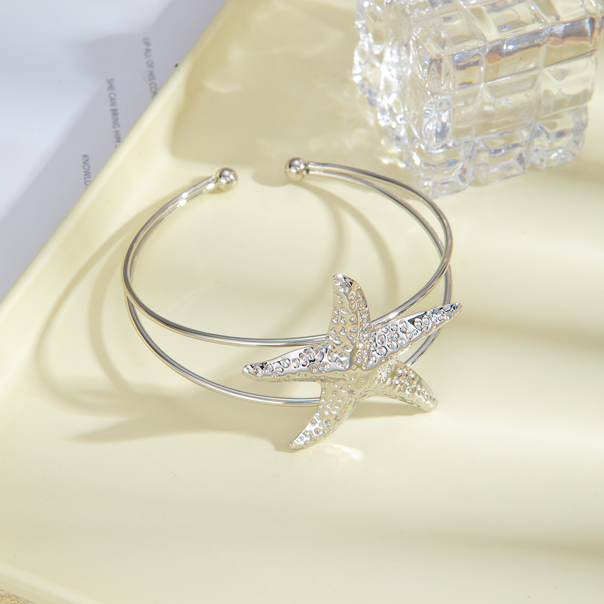 Handmade Starfish Wristband For Women Featuring Copper Chain Material And Iron Craft 4