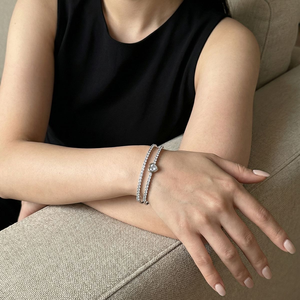 Heart Shape Copper Bangle For Women With Zircon Inlay In Sweet Style Bracelet 2