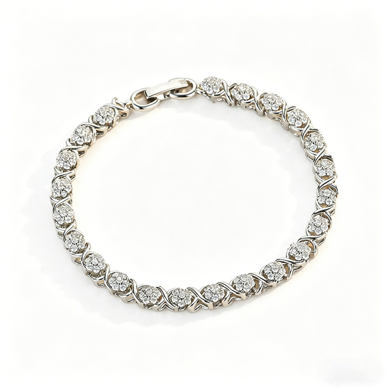 Heart Shape Copper Bracelet For Women With Zircon Inlay, Elegant Design Perfect For Business Occasions 5