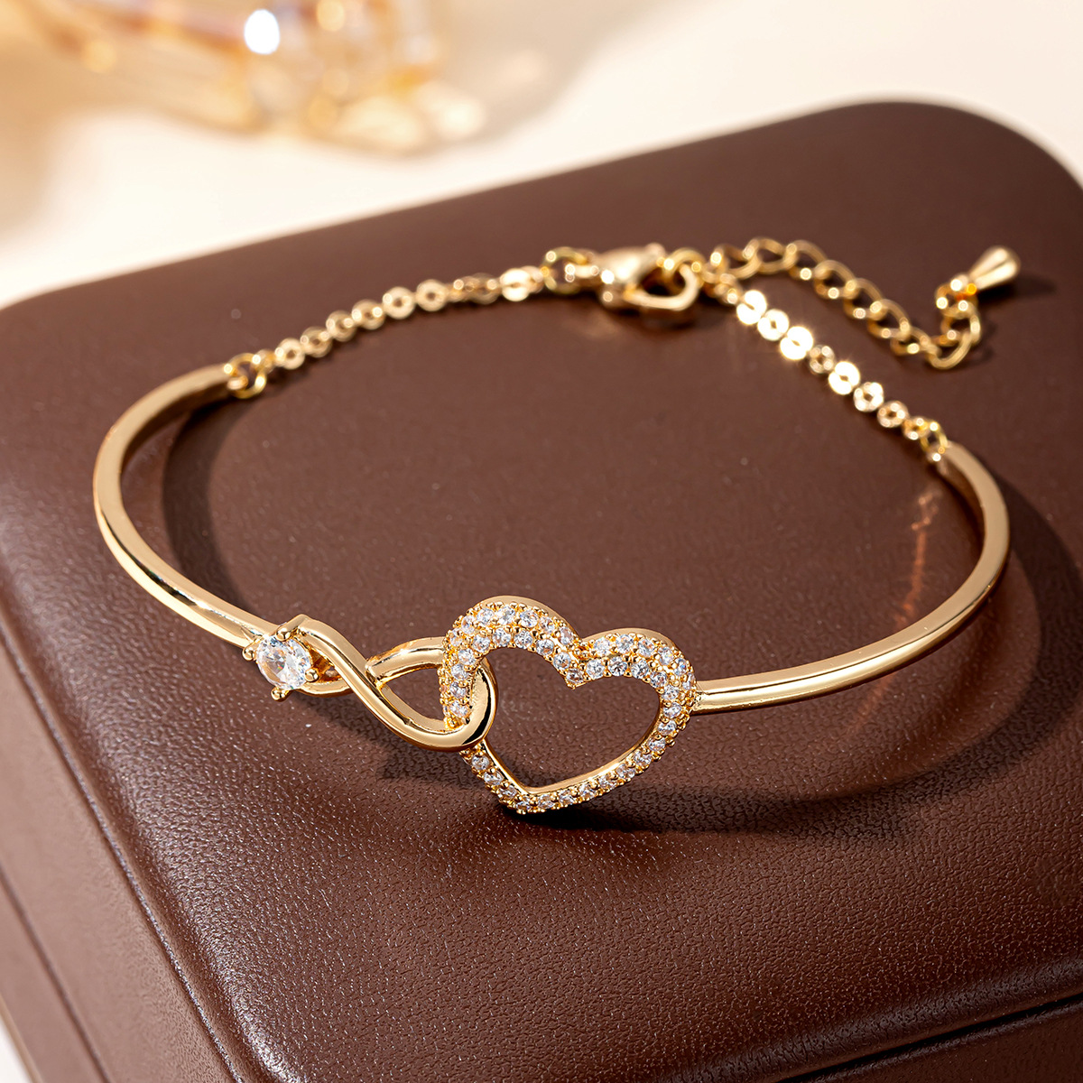 Heart Shape Couple Bangle Bracelet In Copper With Electroplated Gold Plating And Zircon Inlay, Sweet Style