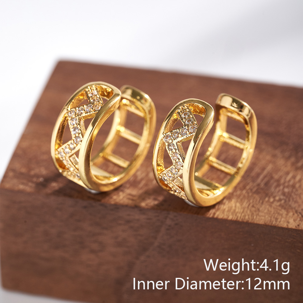 Heart Shape Electroplated Clip Earrings For Women In Copper With 18K Real Gold Water Plating And Zircon Inlay 7