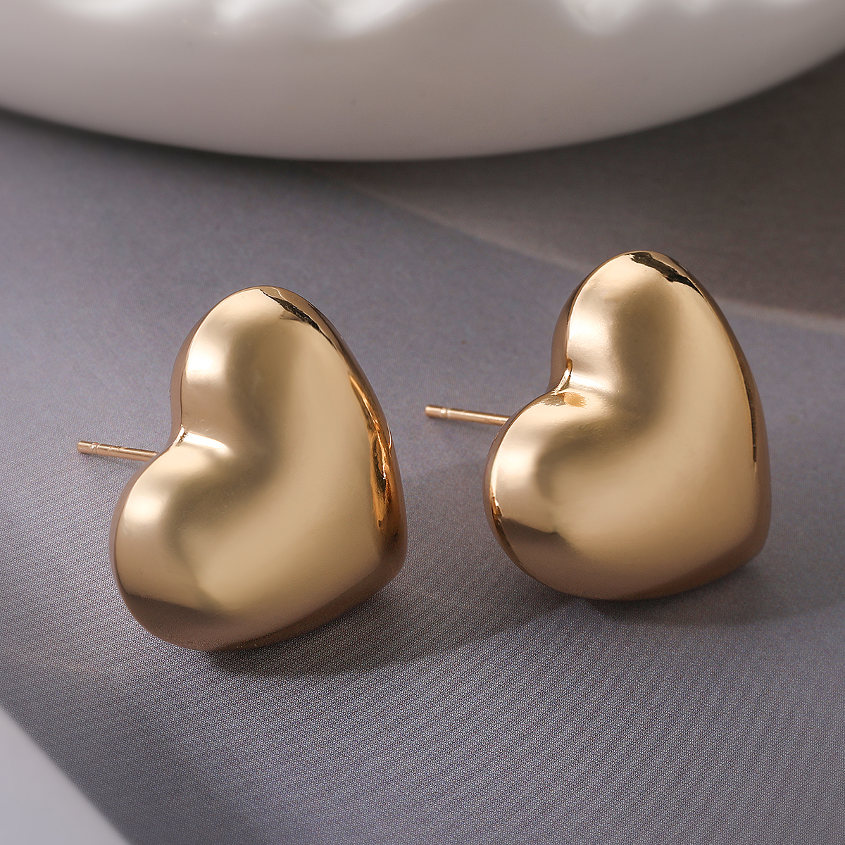 Heart Shape Electroplated Stud Earrings For Women With 0.03µm Water Plating, 18K Real Gold Plated Copper 4