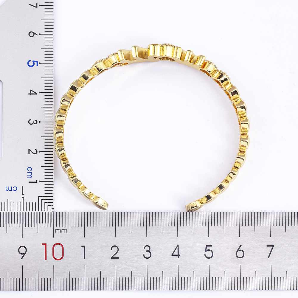 Heart Shape Gold Wristband For Women, 18K Real Gold Plated Copper With Zircon Inlay, Electroplated Bangle 2