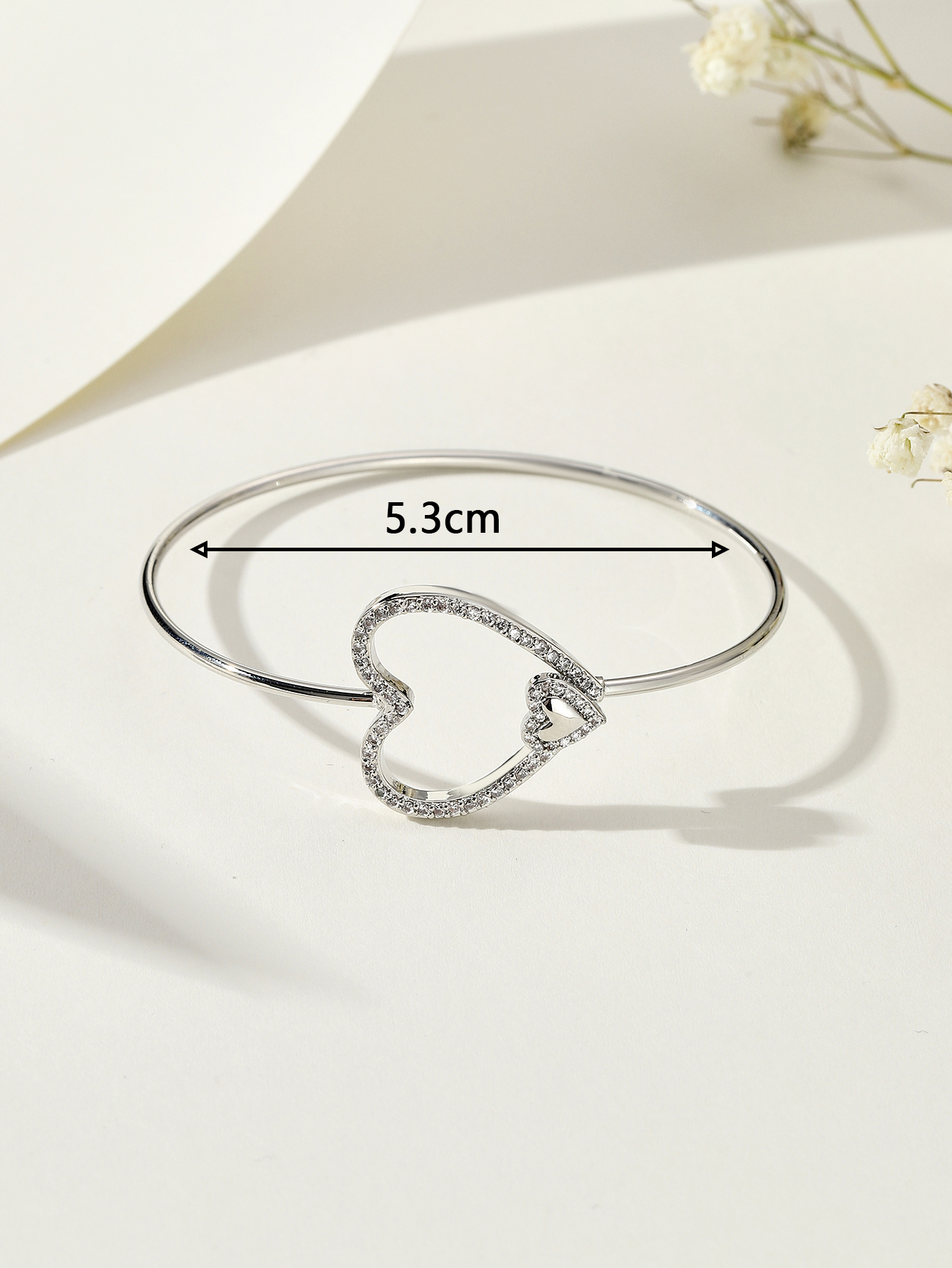 Heart Shape Inlay Bangle For Women In Copper With White K Water Plating And Zircon Inlay 5