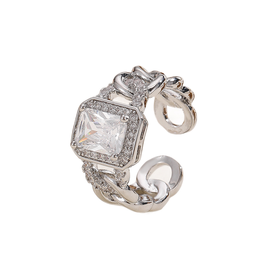 Heart Shape Inlay Rhinestone Copper Wristband For Women With Electroplated Gold Plating 5