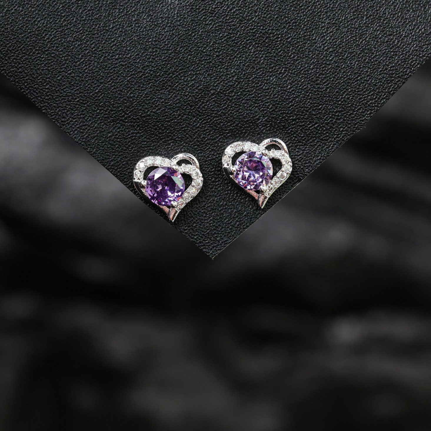 Heart Shape Stud Earrings For Women In Silver Copper With Zircon Inlay Featuring Simple Style