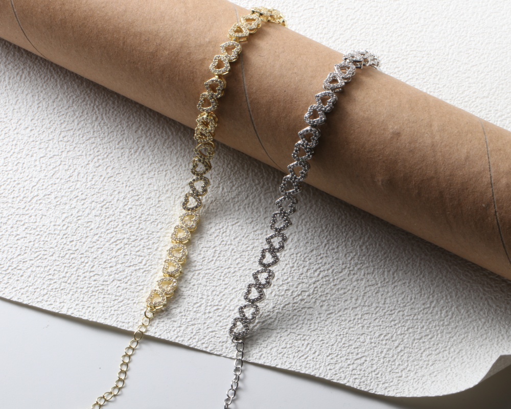 Heart Shape Waterproof Non Tarnish Copper Bracelets For Women With PVD Coated KC Golden Plating And Zircon Inlay