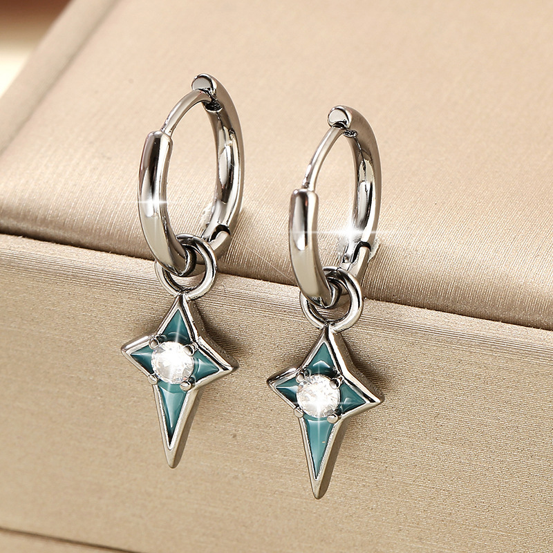 Hip-Hop Star Earrings For Women In Copper With Zircon Inlay Featuring Electroplated Gold Finish