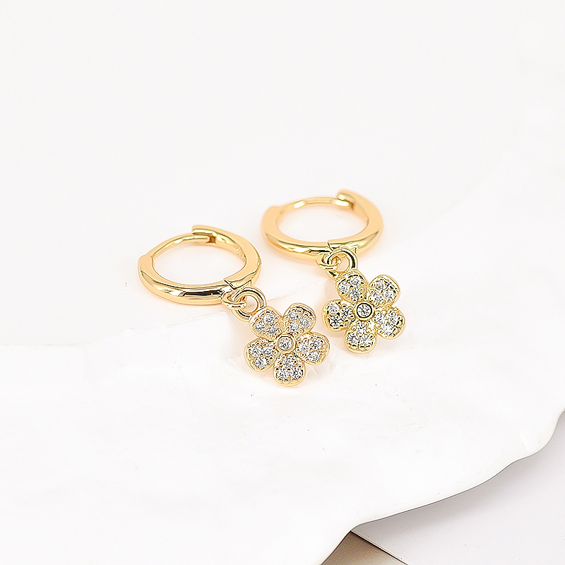 Hypoallergenic Flowers Earrings In Copper With 18K Real Gold PVD Coated Plating And Zircon Inlay, Featuring 0.03µm-0.05µm Thickness 3