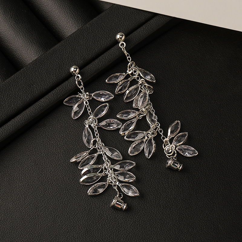 Leaf Tassel Stud Earrings For Women In Electroplated Copper With Crystal Inlay 3