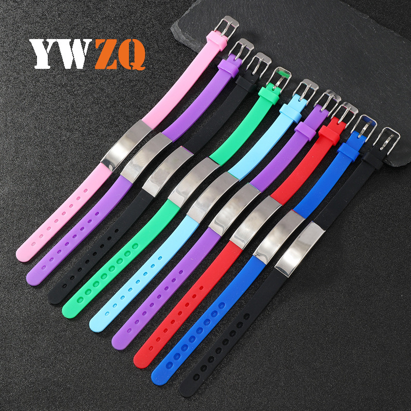Multicolor Carving Silica Gel Wristband For Couples In Natural Pink, Ideal For Sport