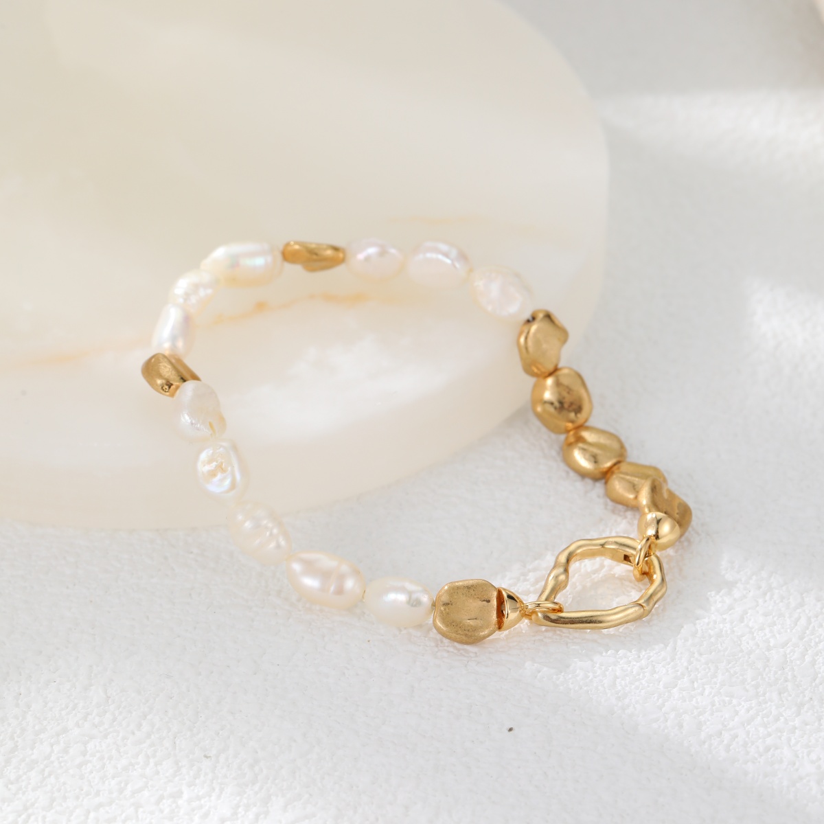 Natural Baroque White Pearl Color-Block Bracelet Copper Plated With 18K Real Gold Simple Design 3