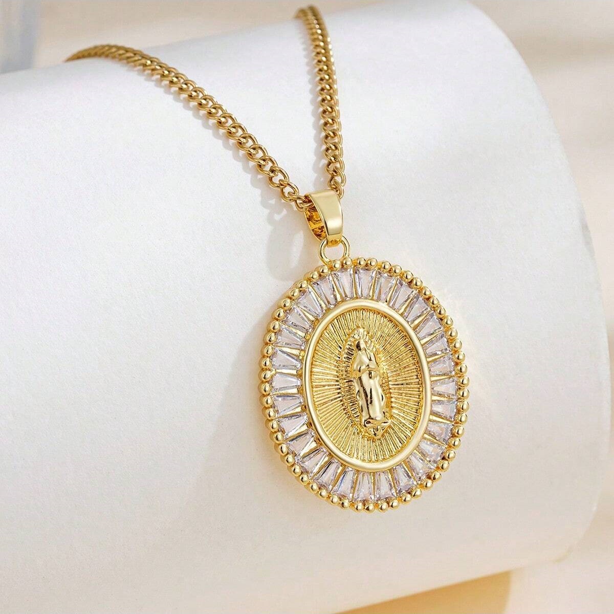 One Piece Stainless Steel Jewelry Mary Pendant Necklace Design Simple Retro Casual Trendy Valentine's Day Gift Ramadan Festival Daily Street Party Gift Wearing
