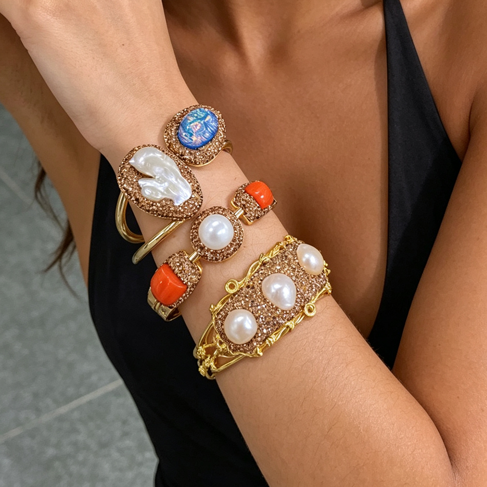 Oval Inlay Bangle For Women In Copper With 18K Real Gold Plated Water Plating And Pearl Inlay 3