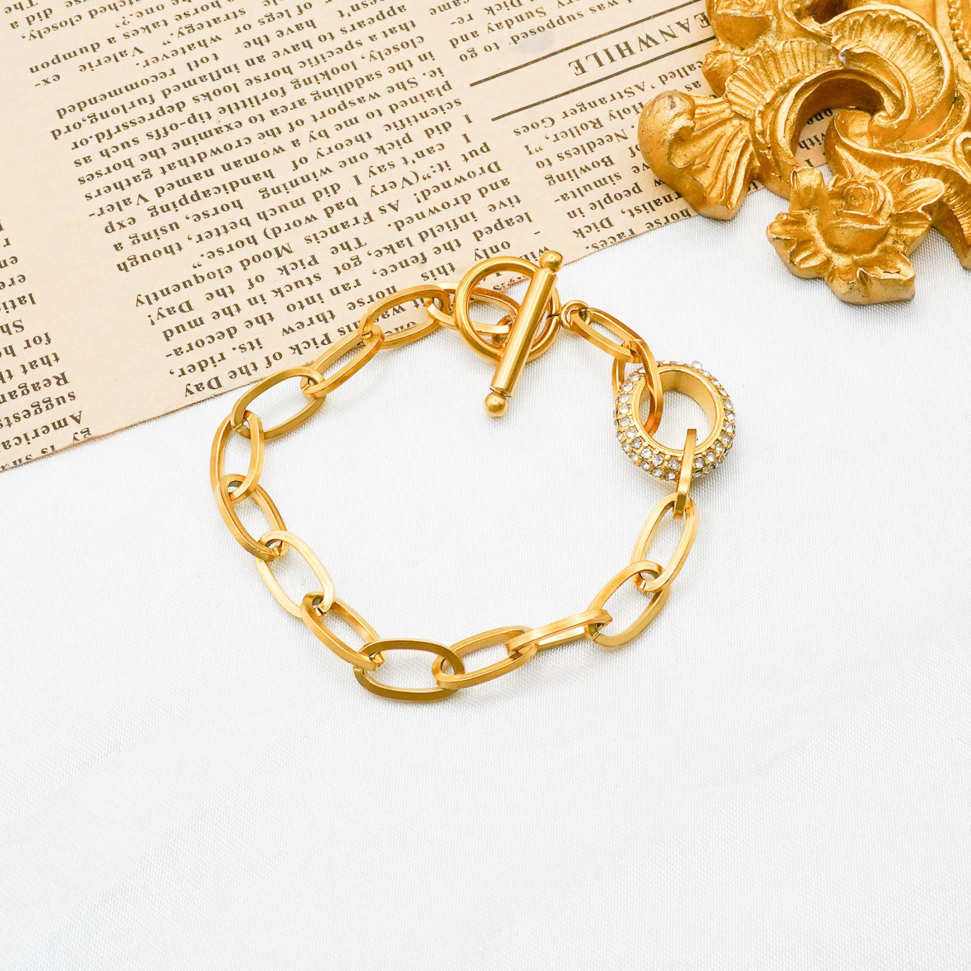 Oval Women’s Bracelet In 304 Stainless Steel With 18K Real Gold Electroplated Finish And Rhinestone Inlay