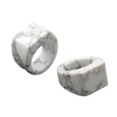 1 Piece Simple Style Solid Color Crystal Polishing Unisex Rings 3