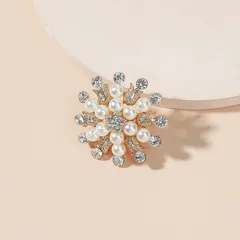 1 Piece Vintage Style Luxurious Flower Alloy Rhinestones Pearl Women's Rings 4