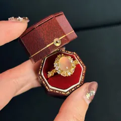 Adjustable Round Copper Ring For Women With Electroplated Gold Plating And White Imitation Jade Glass Beads 2