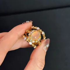Adjustable Round Copper Ring For Women With Electroplated Gold Plating And White Imitation Jade Glass Beads 4