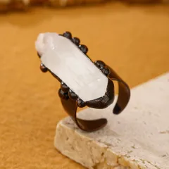 For Adults Casual Geometric Ring With White Crystal Inlay, Handmade Bronze Plating, 1 Piece Pack 2
