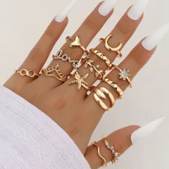 Asymmetrical Zinc Alloy Ring For Women With Artificial Gemstones, Featuring 0.03µm Coating Thickness 2