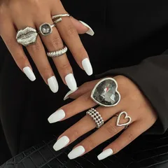 Black Acrylic Diamond Heart Shaped Rings Set Fashionable Geometric Pattern Metal Thread Design Women's Stylish Simple Style 2