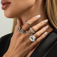 Black Acrylic Diamond Heart Shaped Rings Set Fashionable Geometric Pattern Metal Thread Design Women's Stylish Simple Style 3