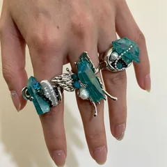 Butterfly Ring For Women Made Of Copper Alloy Featuring Electroplated Gold Finish And Natural Stone Inlay With Stone Texture