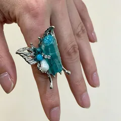 Butterfly Ring For Women Made Of Copper Alloy Featuring Electroplated Gold Finish And Natural Stone Inlay With Stone Texture 3