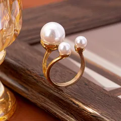 Cute Simple Style Pearl Flower Arylic Alloy Asymmetrical Twist Acrylic Unisex Rings 5