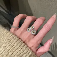 Daisy Open Ring For Women In Silver, Electroplated Copper With Zircon Inlay 4
