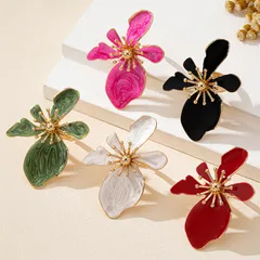 Elegant Exaggerated Enamel Flower Ring Suitable For Daily Wear Makes A Great Gift For Friends Zinc Alloy Geometric Pattern Country Style 2