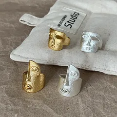 Exaggerated Abstract Gold Metal Ring For Women Featuring Artistic Folds Design 3