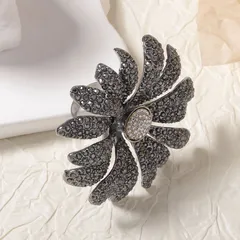 Exaggerated Flowers Open Ring For Women In Gold, Made Of Durable Zinc Alloy 2