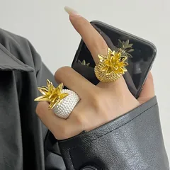 Exaggerated Retro Enamel Pineapple Ring For Women Luxury Sensation Couple Rings Fingertip Jewelry Accessory Metal Fruit Pattern