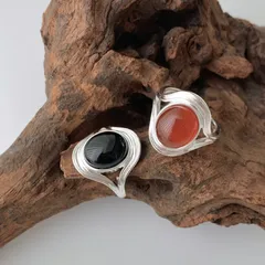 Exaggerated Round Silver Ring For Unisex Featuring Electroplated Copper With Agate Inlay 2