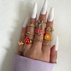 Fashion Geometric Gold Alloy Ring For Women Featuring Rhinestones Inlay Design 4