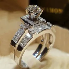 Fashion Alloy Crown Ring For Couples With Artificial Gemstones, Electroplated Design
