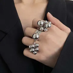 Fashionable Grape Cluster Round Ball Open Ring For Women Silver Metal Unique Design Sensation Finger Ring Personality Band