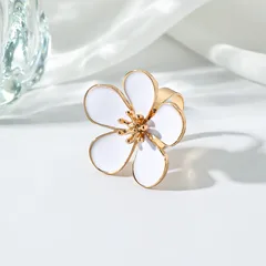 Fashionable Large Gemstone Ring For Women Open Alloy Crystal Rhinestone Decorative Accessory Animal Pattern Gold Plated Jewelry 3