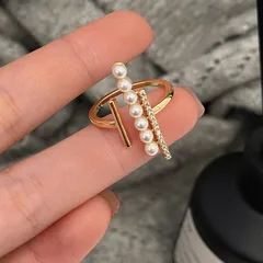 Fashionable Pearl Zircon Ring Simple Luxury Unique Design Elegant Index Finger Ring High-End Feeling Band Ring For Women 2