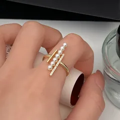 Fashionable Pearl Zircon Ring Simple Luxury Unique Design Elegant Index Finger Ring High-End Feeling Band Ring For Women 3