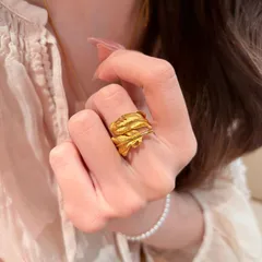 Feather Pattern Brushed Copper Rings For Women With Electroplated Gold Plating, Perfect For Summer Wear 4